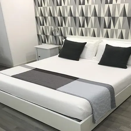 C'est La Vie Ρώμη