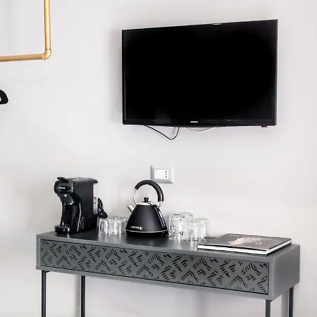 Konukevi C'est La Vie